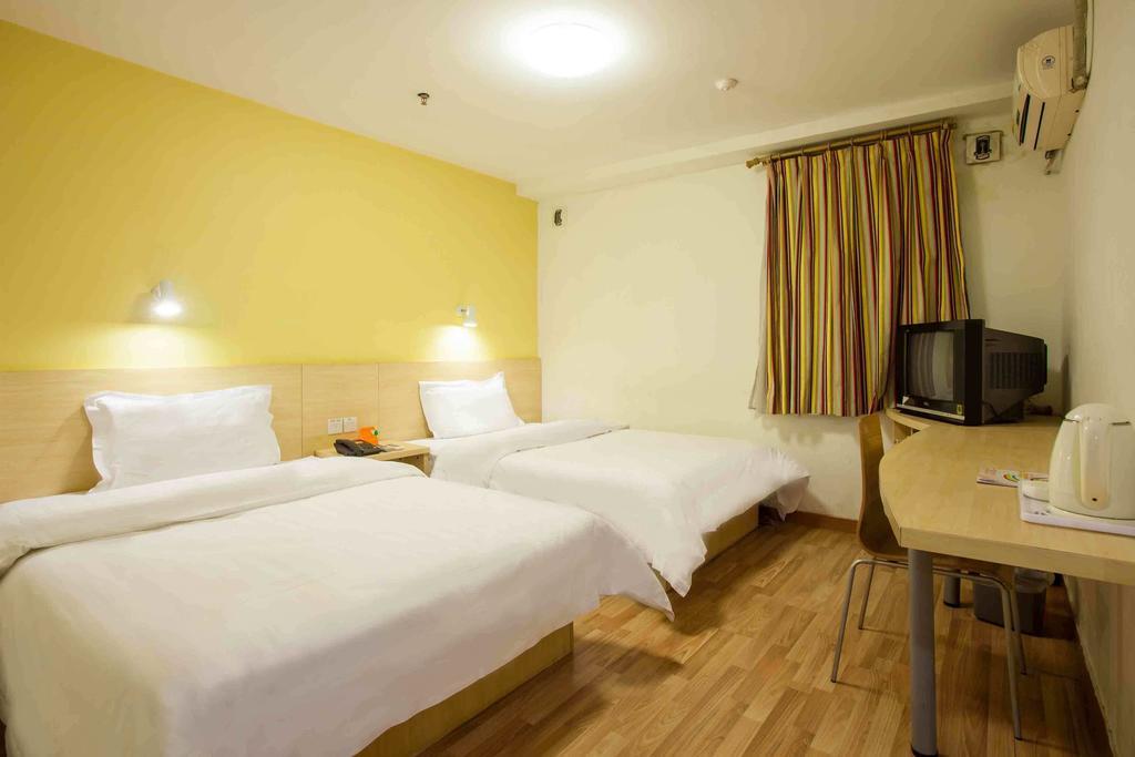 7Days Inn Changsha Wuyi Avenue Yunajialing Metro Station Quarto foto