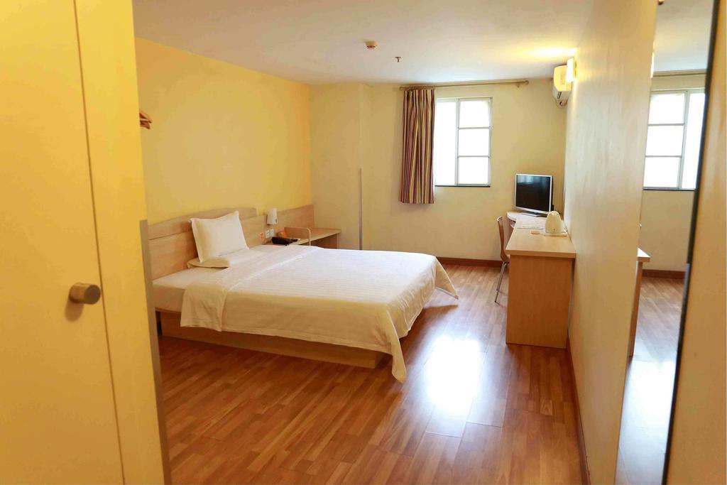 7Days Inn Changsha Wuyi Avenue Yunajialing Metro Station Quarto foto